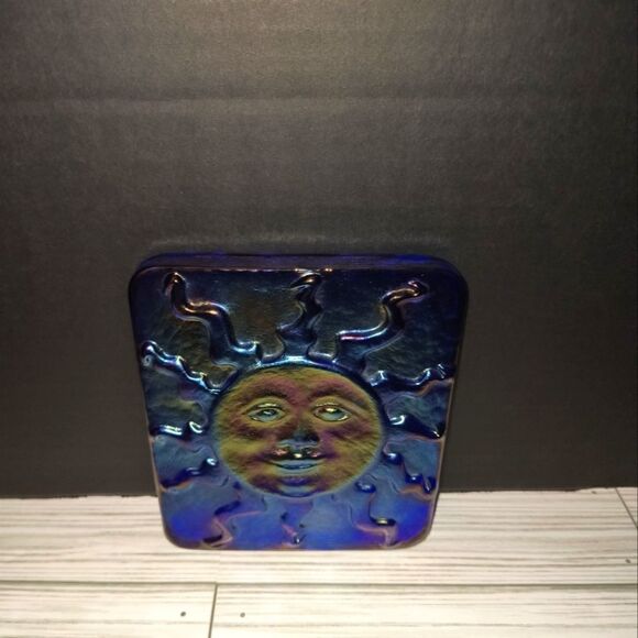 John Cook 2006 Signed Iridescent Carnival Art Glass Sun Face Tile/Plaque 5x5½in - Picture 5 of 9
